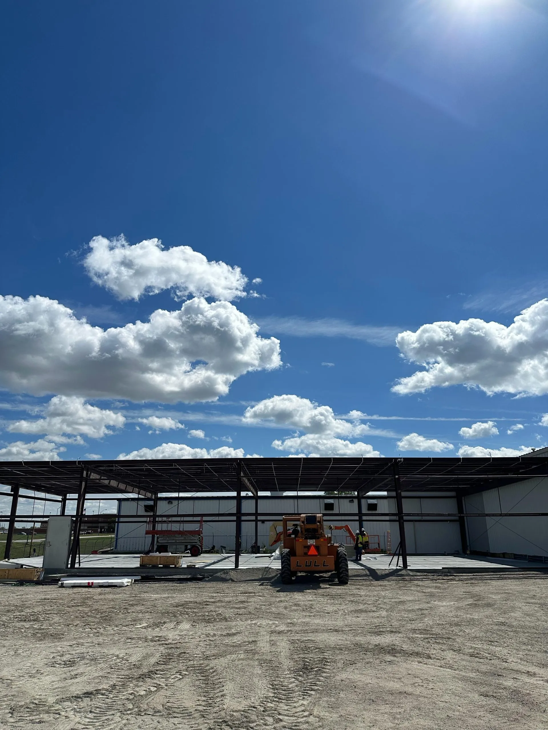 Tailoring Steel Erection to Your Industry: How Different Sectors Shape the Way We Build